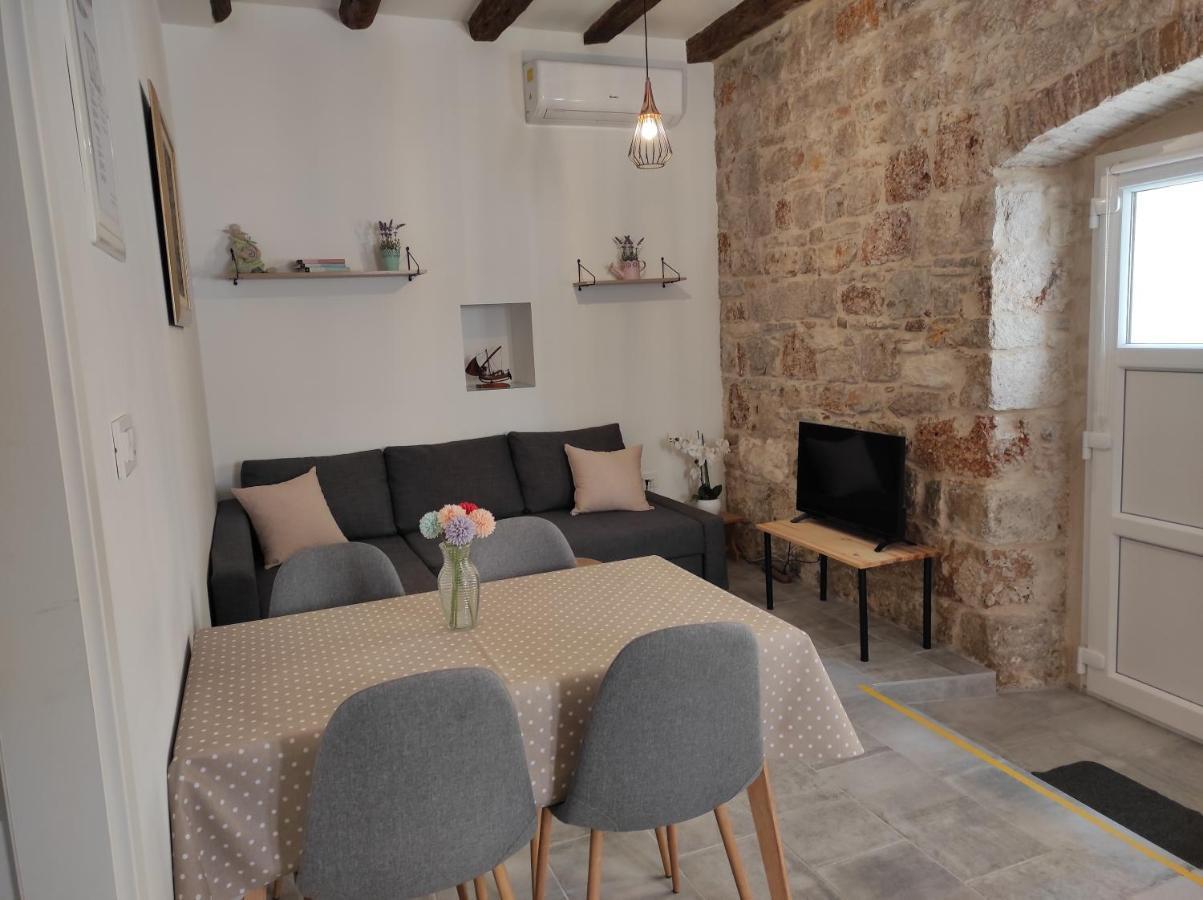 Apartments Bepi 코미자 외부 사진