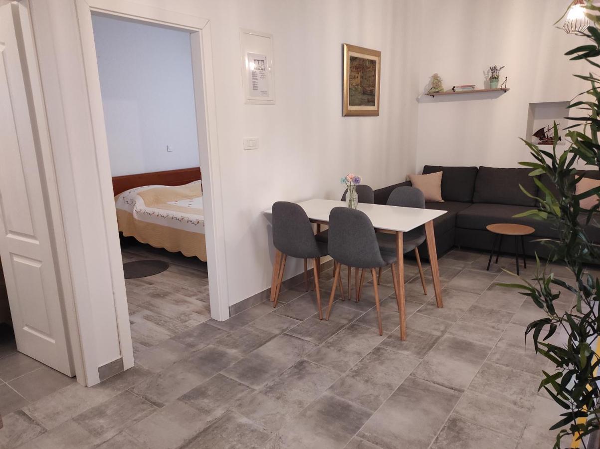 Apartments Bepi 코미자 외부 사진