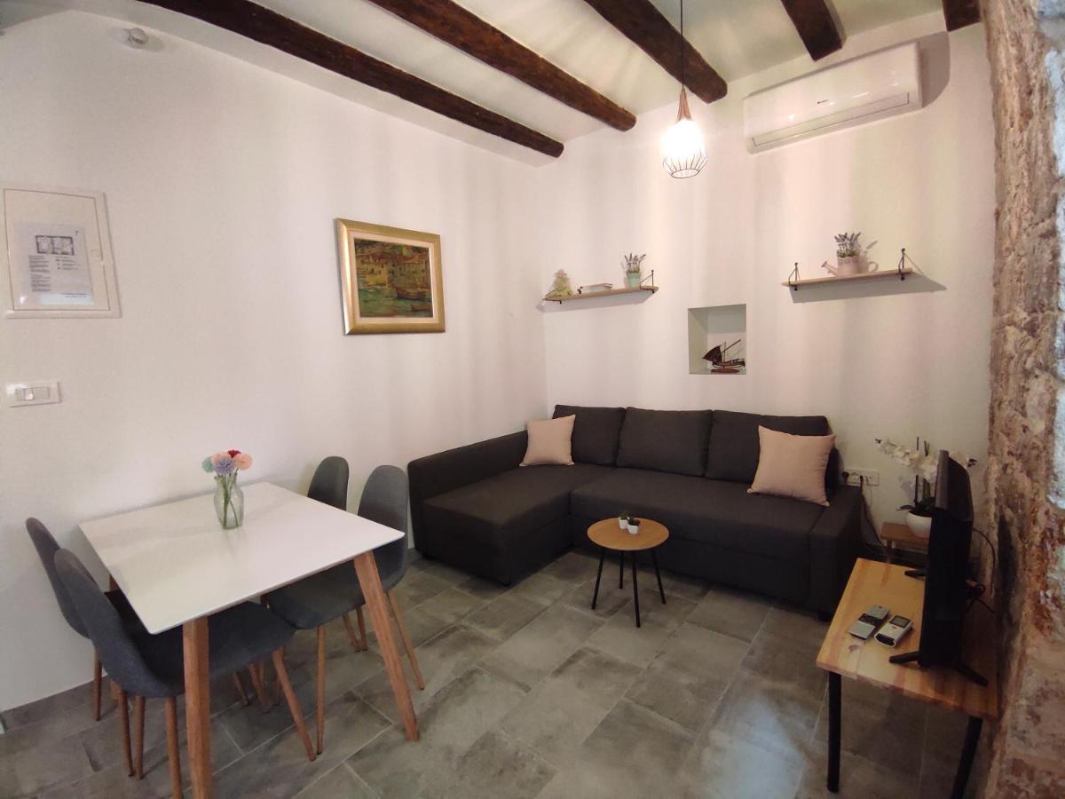 Apartments Bepi 코미자 외부 사진